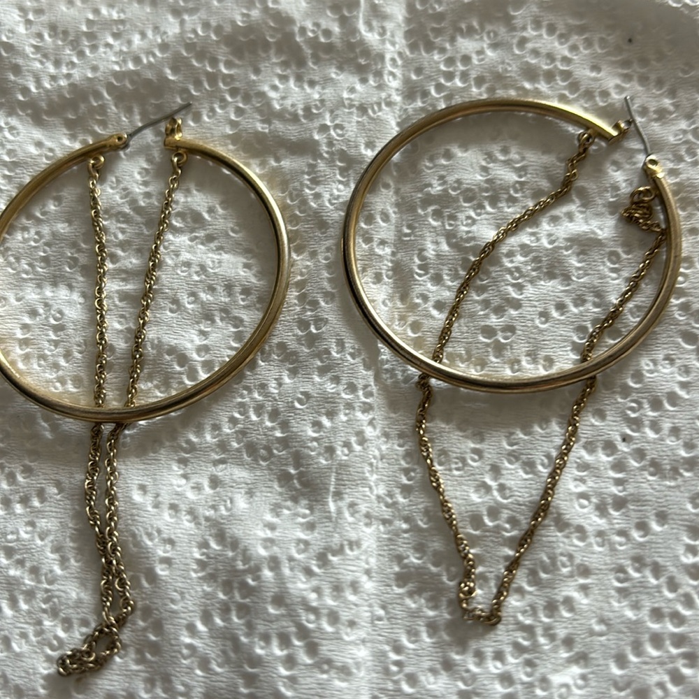 GORGEOUS EARRINGS